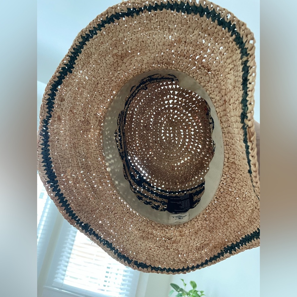 Sun hat - Picture 2 of 3